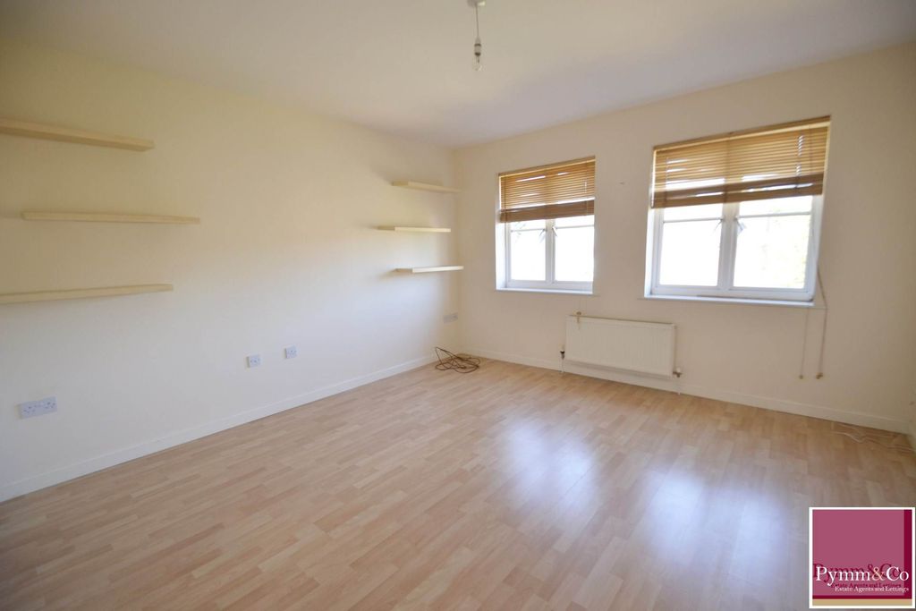 Property photo 3 of 7