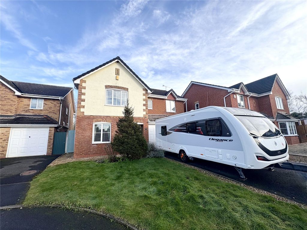 Property photo 1 of 27 Picture No. 33