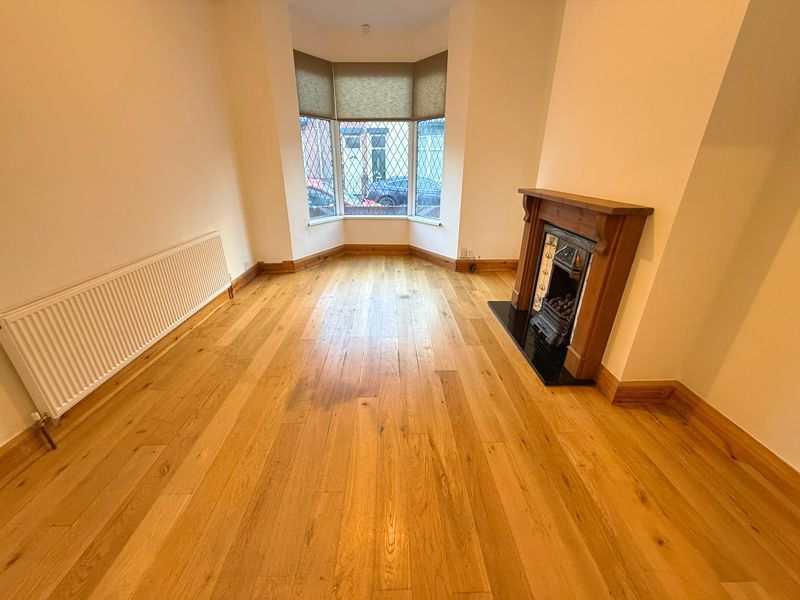 Property photo 2 of 15 Lounge