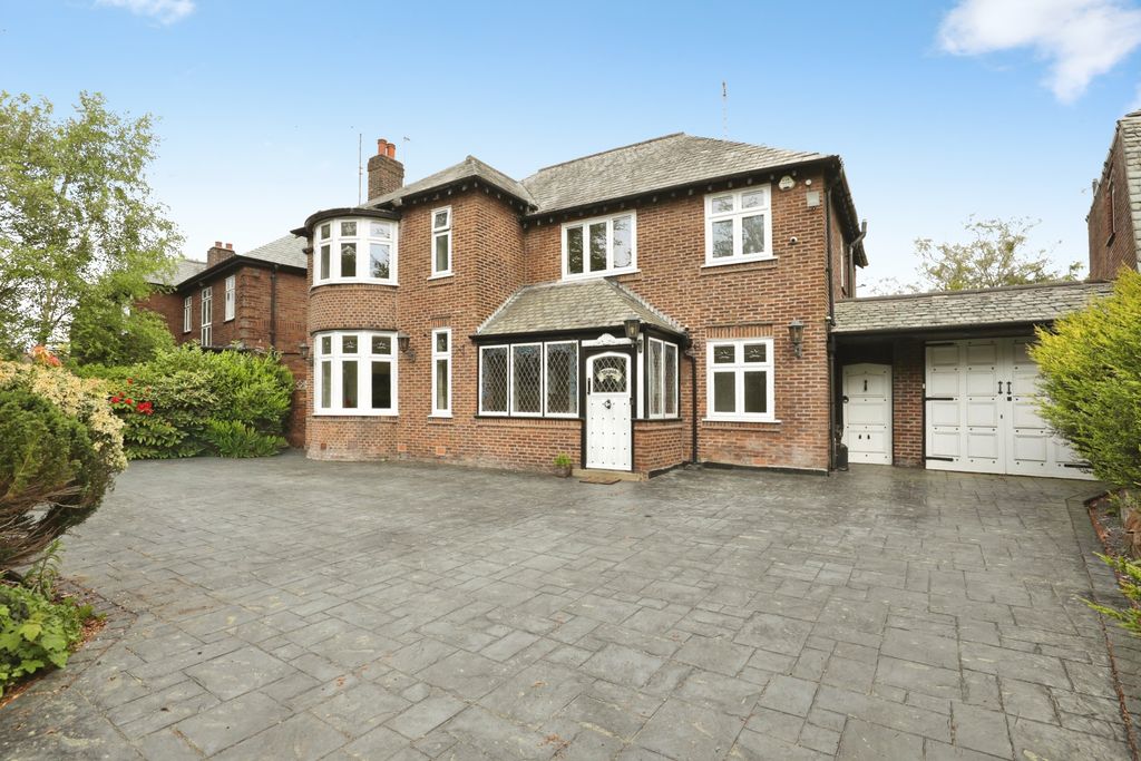 Property photo 1 of 19 Front