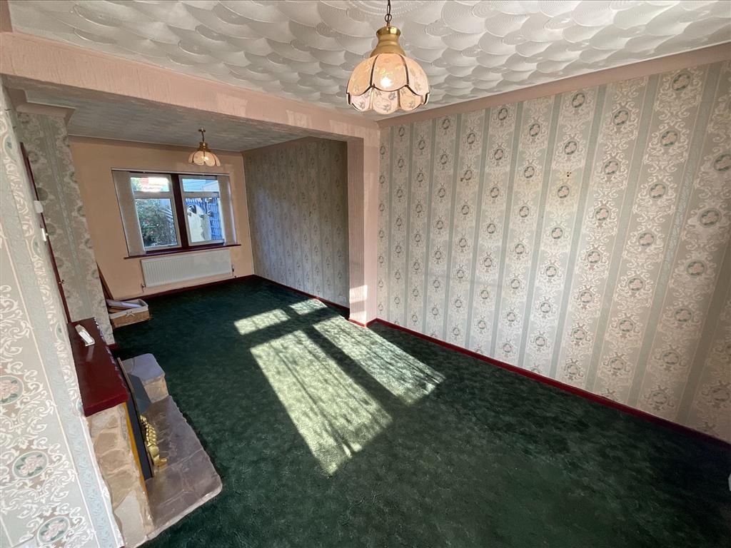 Property photo 3 of 4 Lounge