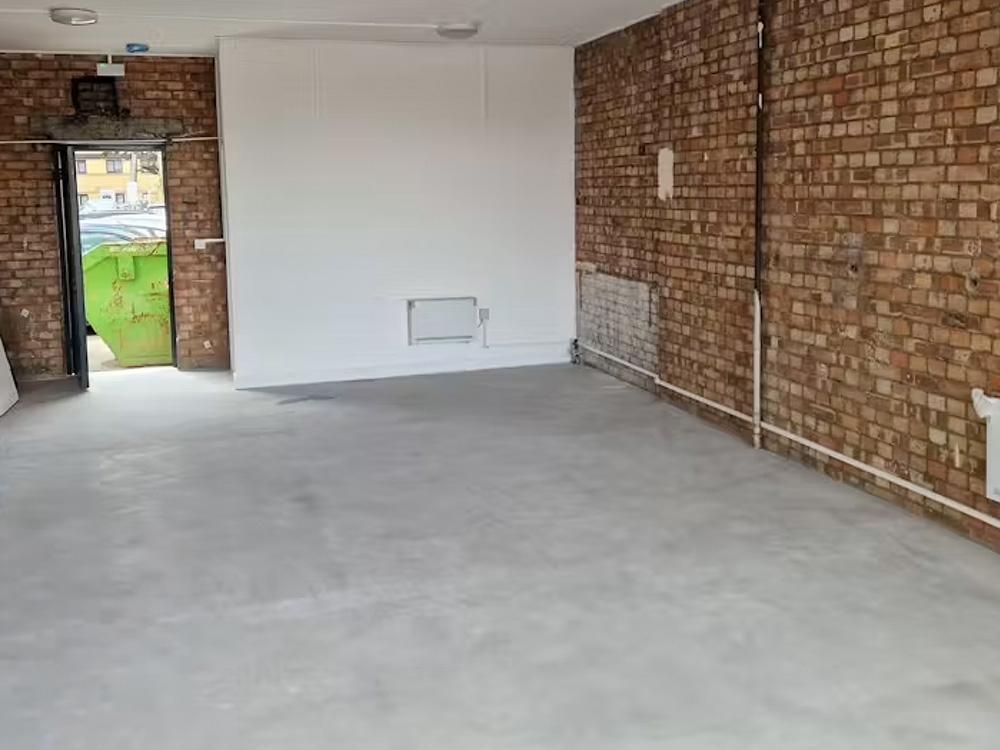 Property photo 2 of 3