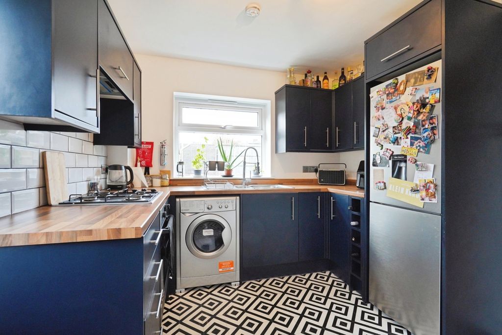 Property photo 3 of 16 Pbox-Img.Jpg