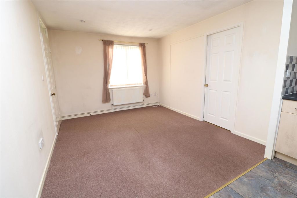 Property photo 3 of 6 Img_7611.Jpg