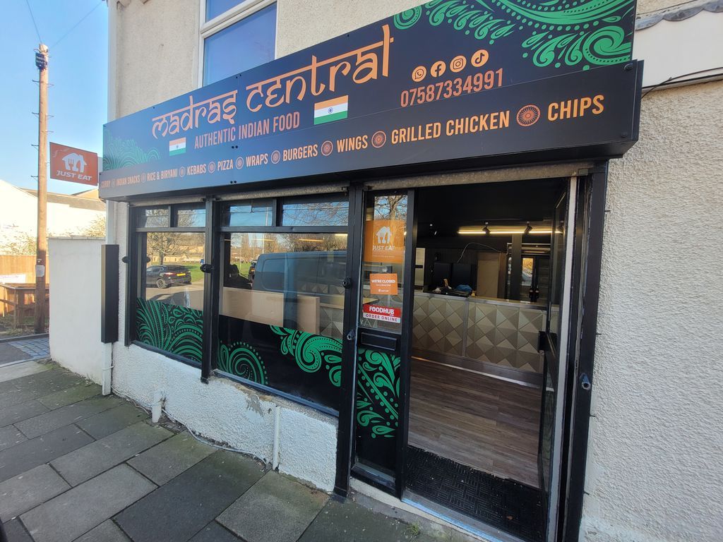 Property photo 1 of 6 Photo 4