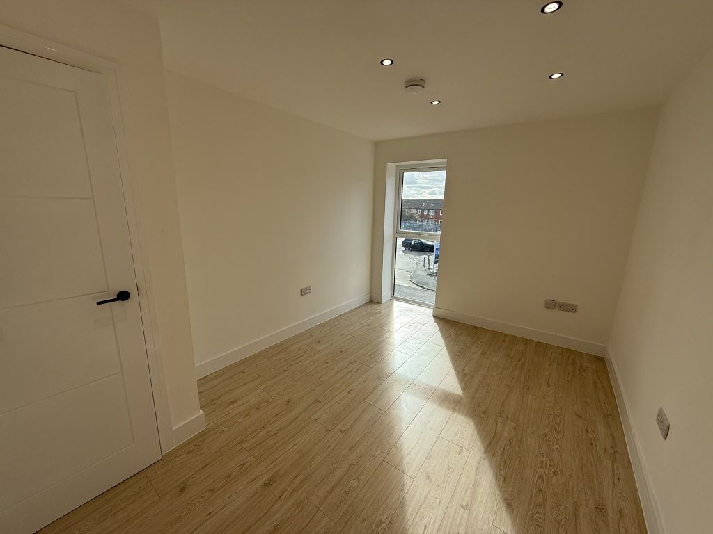 Property photo 2 of 3