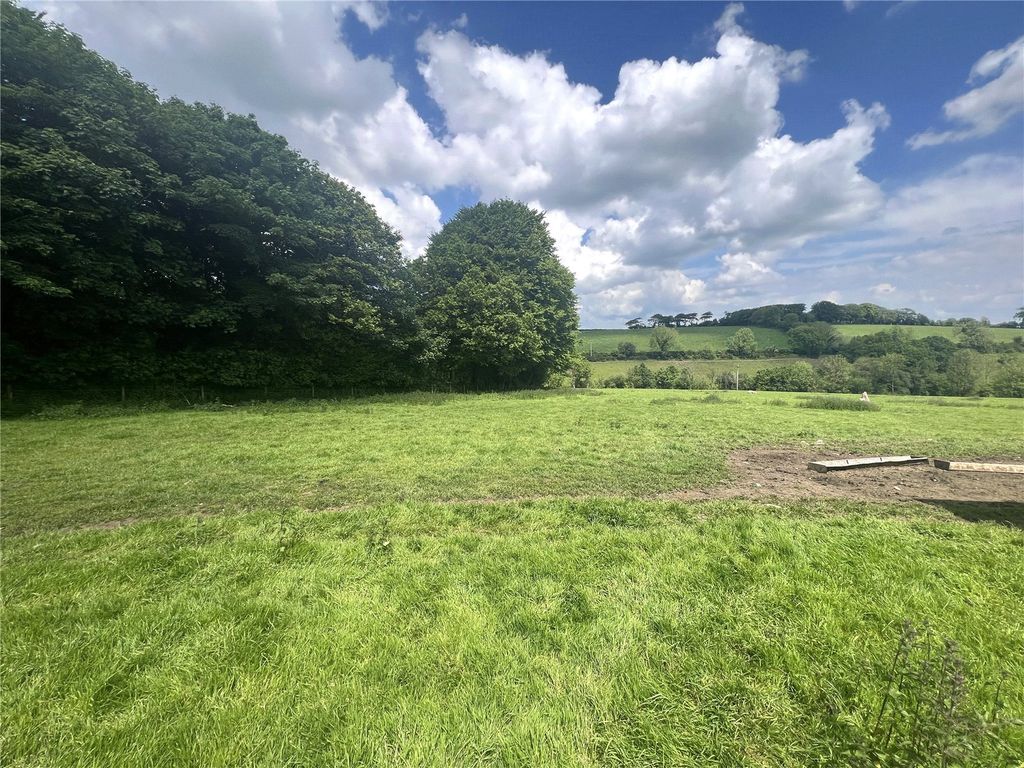 Property photo 3 of 6 Picture No. 02