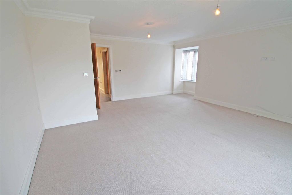 Property photo 2 of 13 Reception