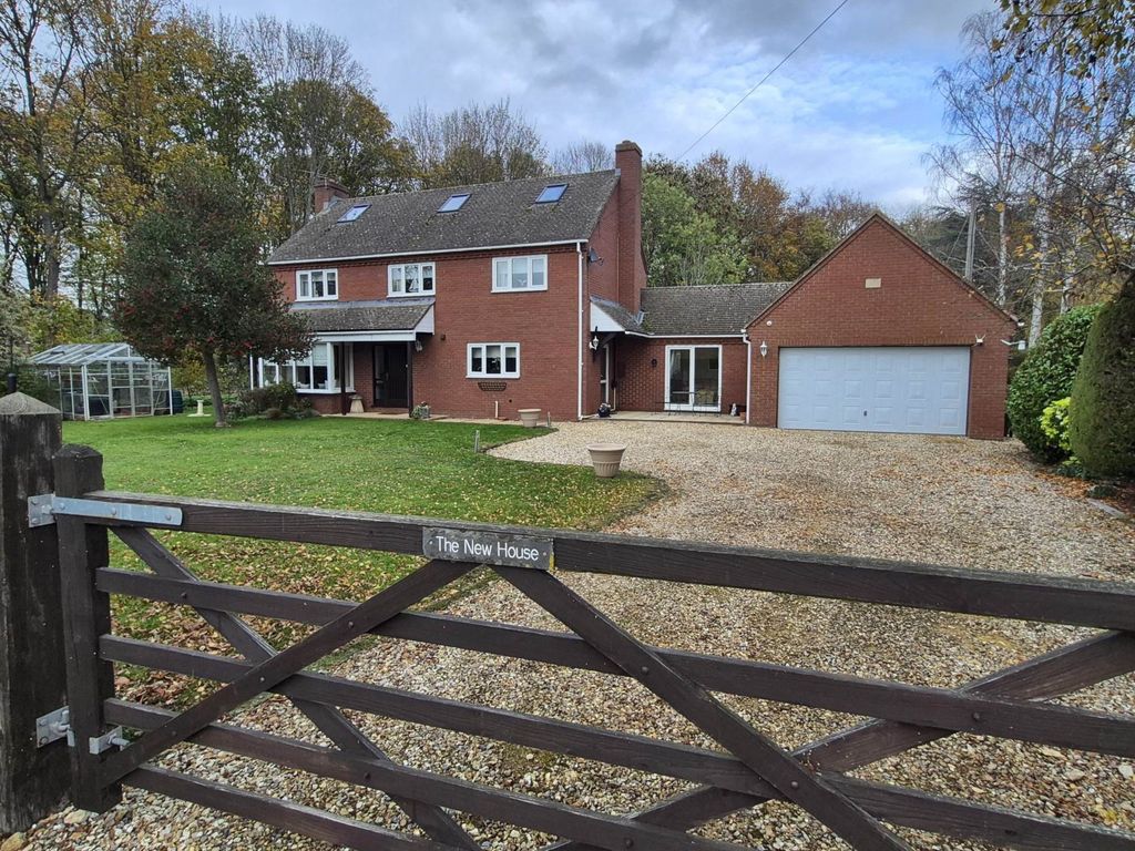 Property photo 1 of 33