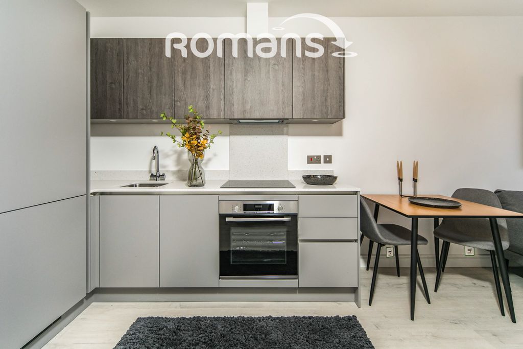 Property photo 2 of 11 F8542Fa7-910F-Ed11-B