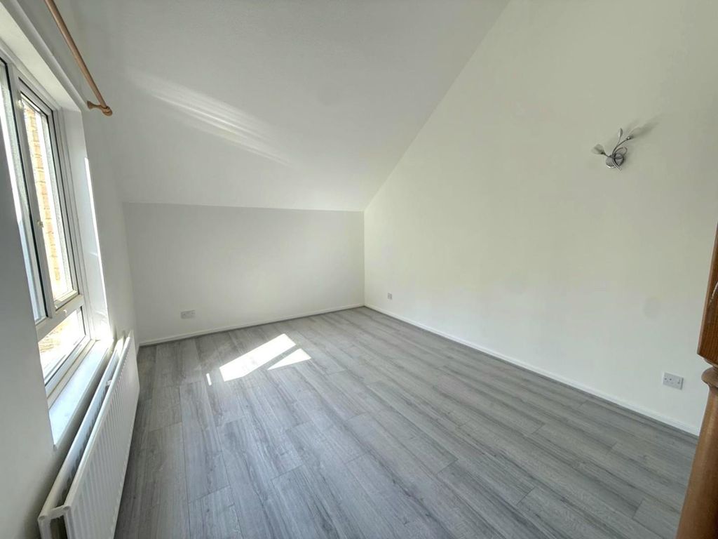 Property photo 2 of 10 Img-20260408-Wa0008.Jpg