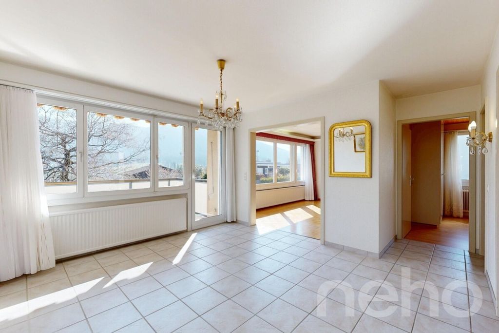 Property photo 3 of 12