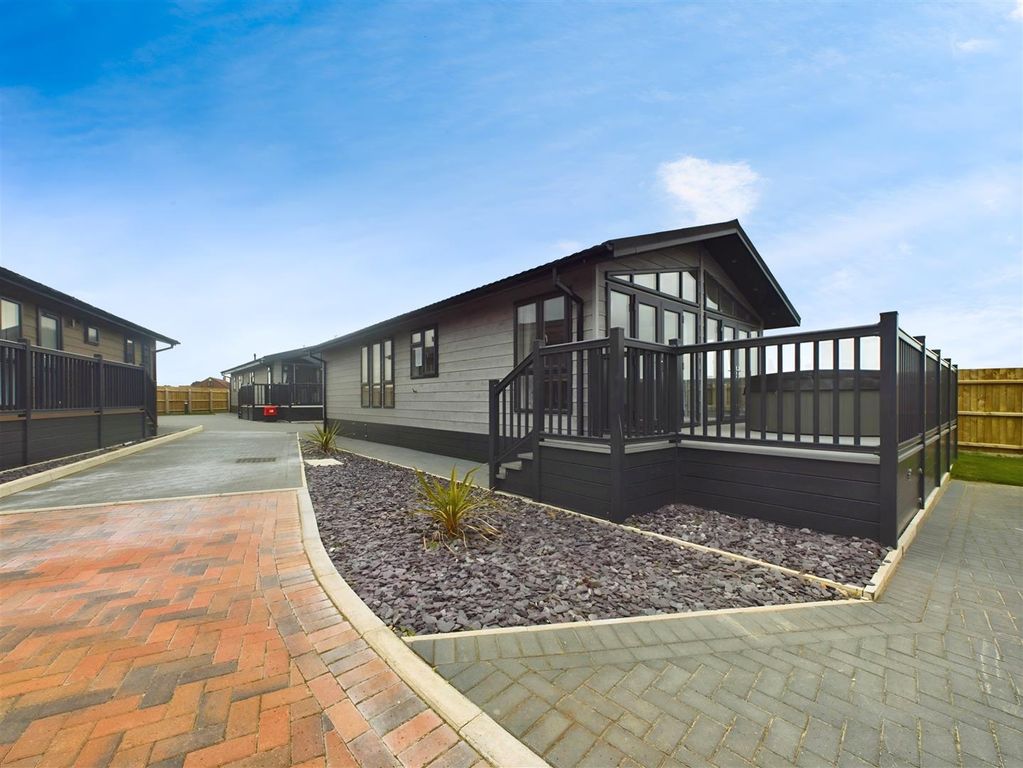 Property photo 1 of 15 Ba261A04-Cam02546G0-Pr0179-Still013.Jpg