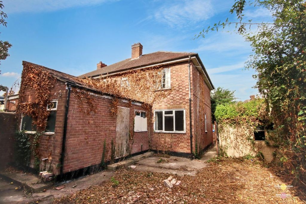 Property photo 3 of 19