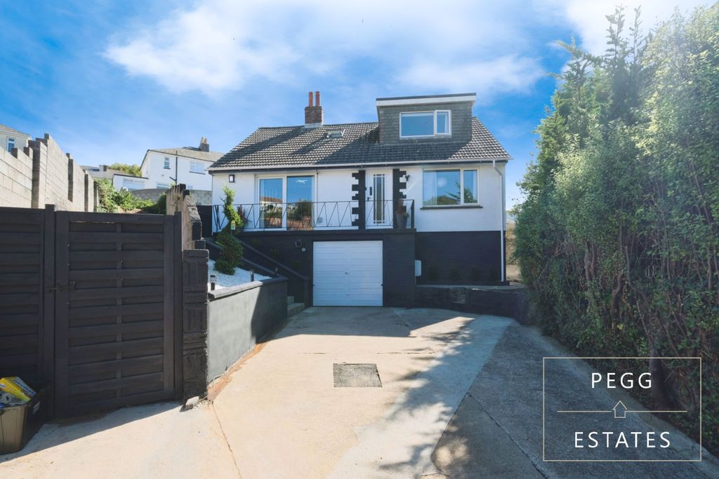 Property photo 1 of 35