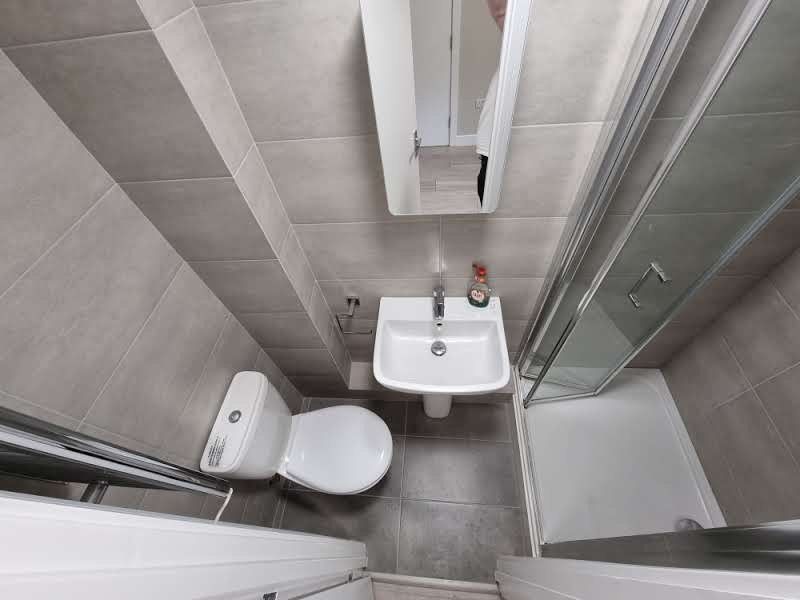 Property photo 3 of 3