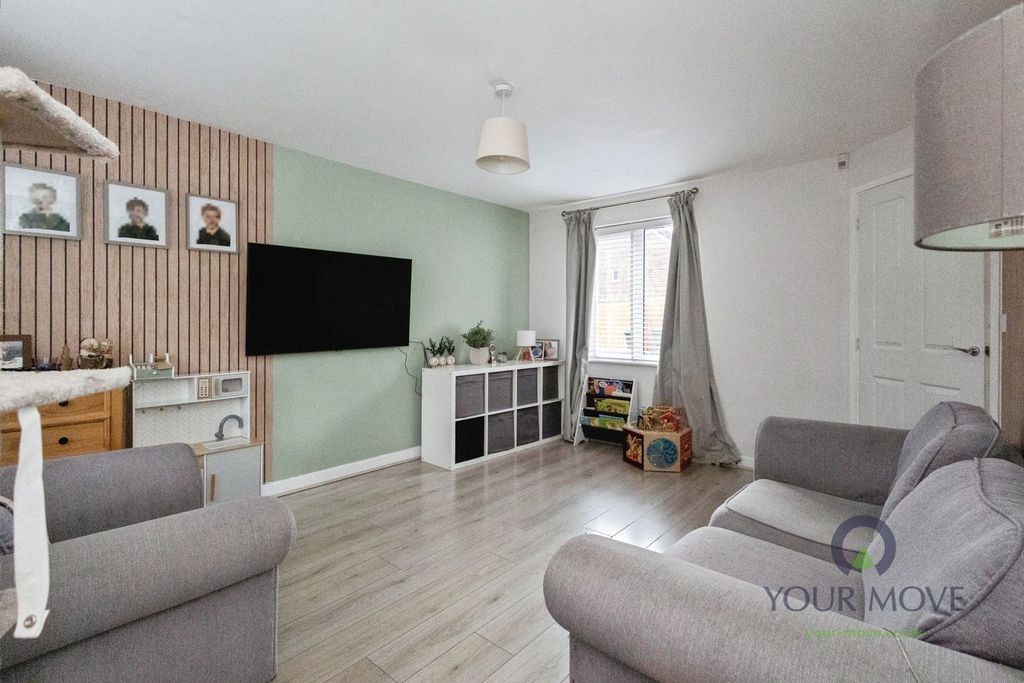 Property photo 3 of 15 Pbox-Img.Jpg