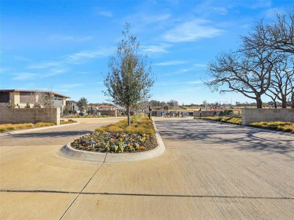 Property photo 2 of 11 <Alttext/>