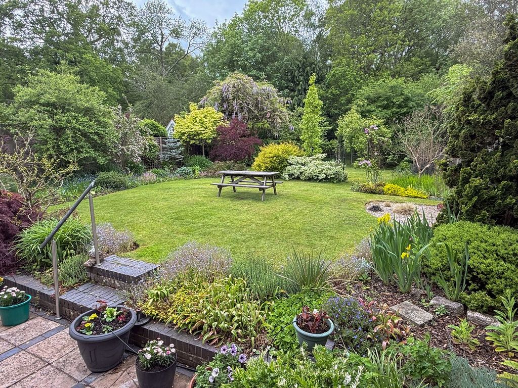 Property photo 3 of 18