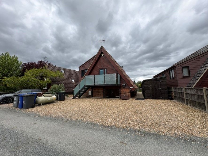 Additional image 13 of 3 bed flat for sale103 Lakeside, Isleham Marina, Fen Bank, Isleham, Ely, Cambridgeshire CB7