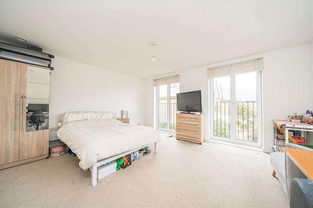 Property photo 3 of 7