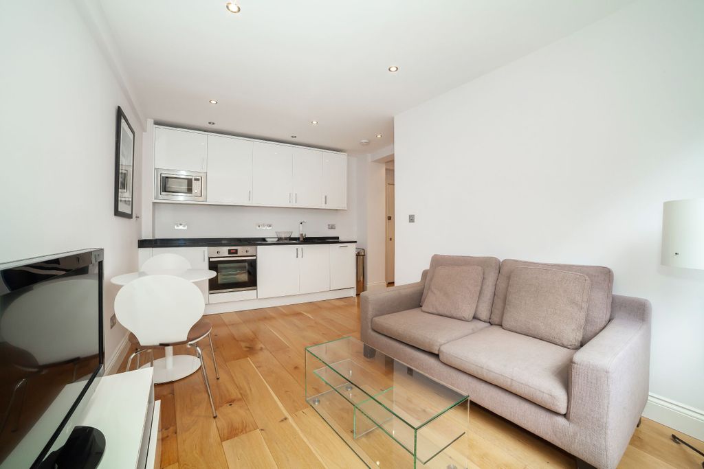 Property photo 2 of 9