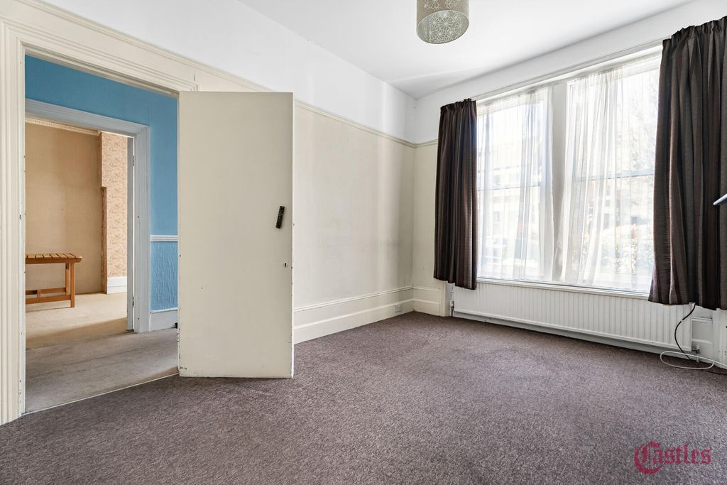 Property photo 2 of 15 Living Room