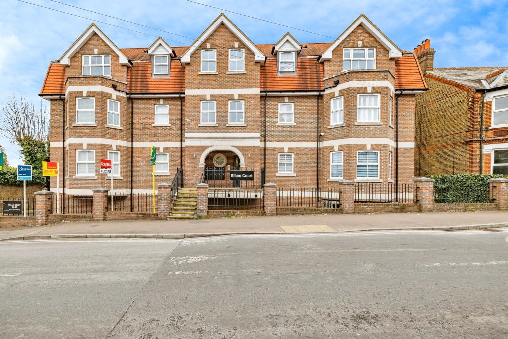 Property photo 1 of 17