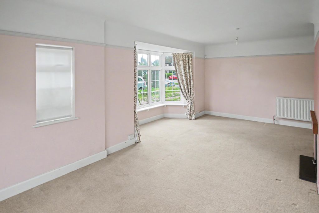 Property photo 3 of 13 K.Jpg