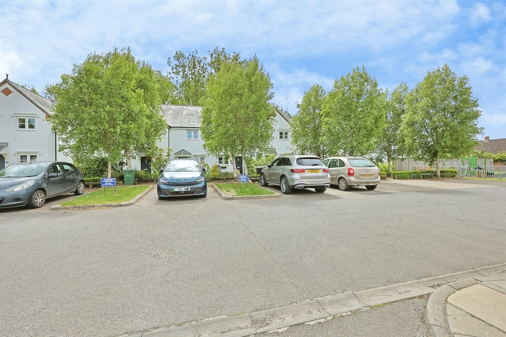 Property photo 2 of 22