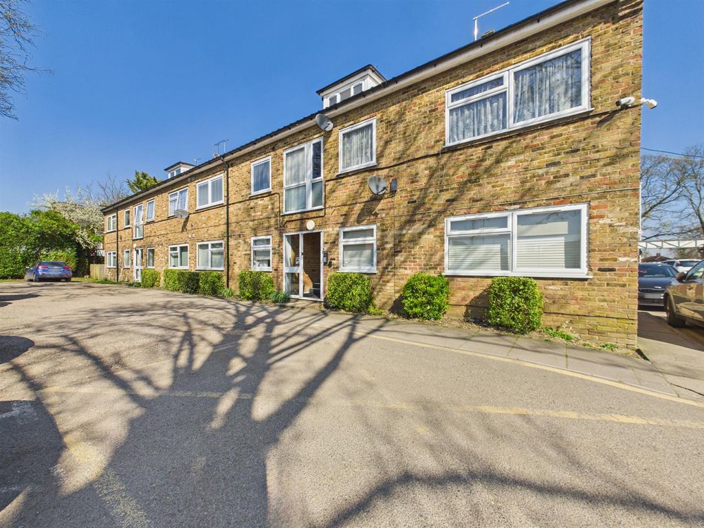 Property photo 1 of 9 Cam05080G0-Pr0309-Still004.Jpg