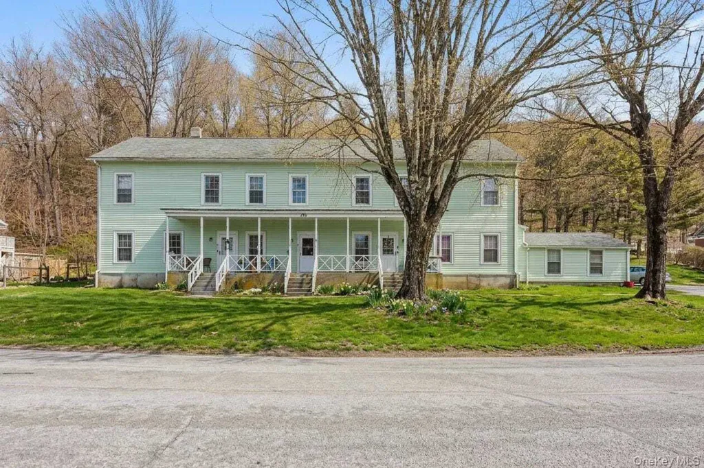 Property photo 1 of 23