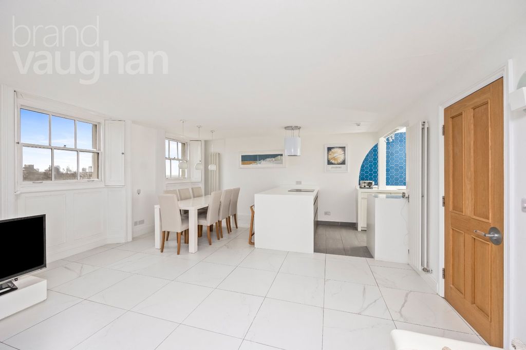 Additional image 7 of 3 bed flat for saleSussex Square, Brighton, East Sussex BN2
