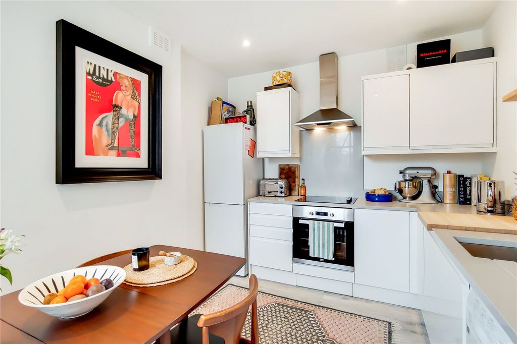 Property photo 2 of 13 Picture No. 08