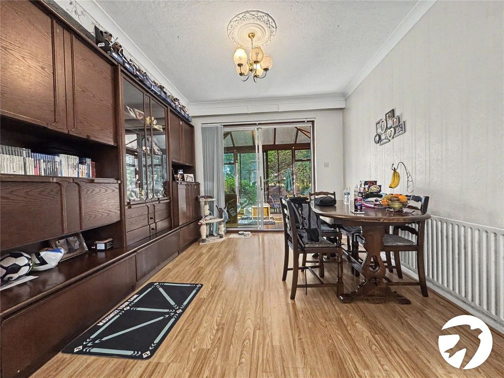 Property photo 3 of 12 Picture No. 15