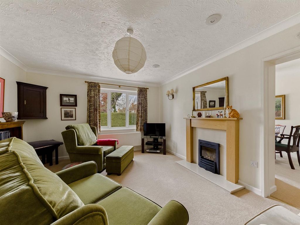 Property photo 3 of 18 Cam03972G0-Pr0300-Still014.Jpg