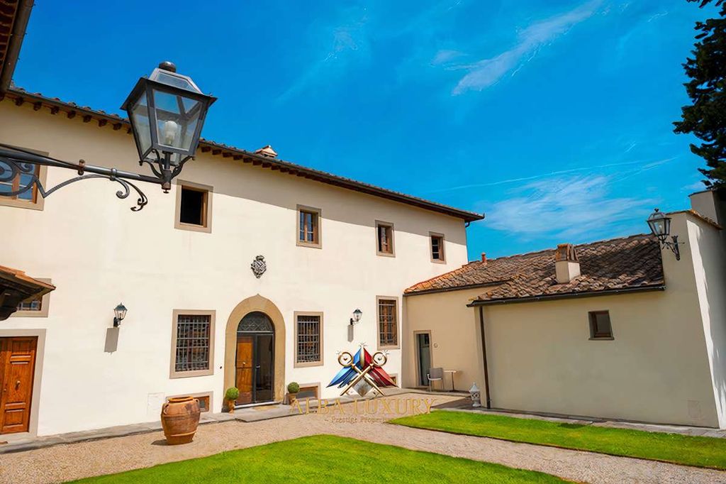 Property photo 2 of 36