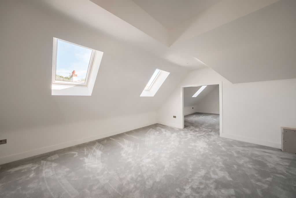 Additional image 19 of 2 bed flat for saleFlat 5, Benson Road, Stratford-Upon-Avon CV37