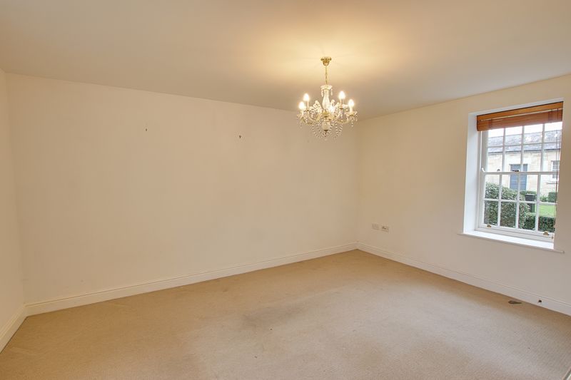 Property photo 3 of 16 Photo 2