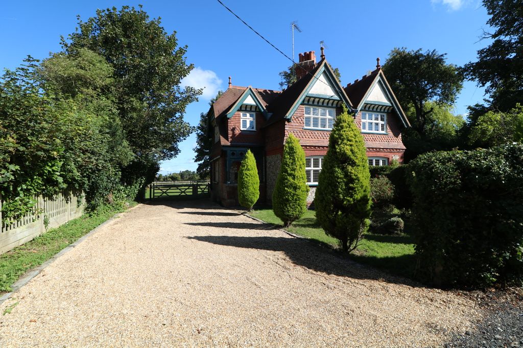 Property photo 1 of 13