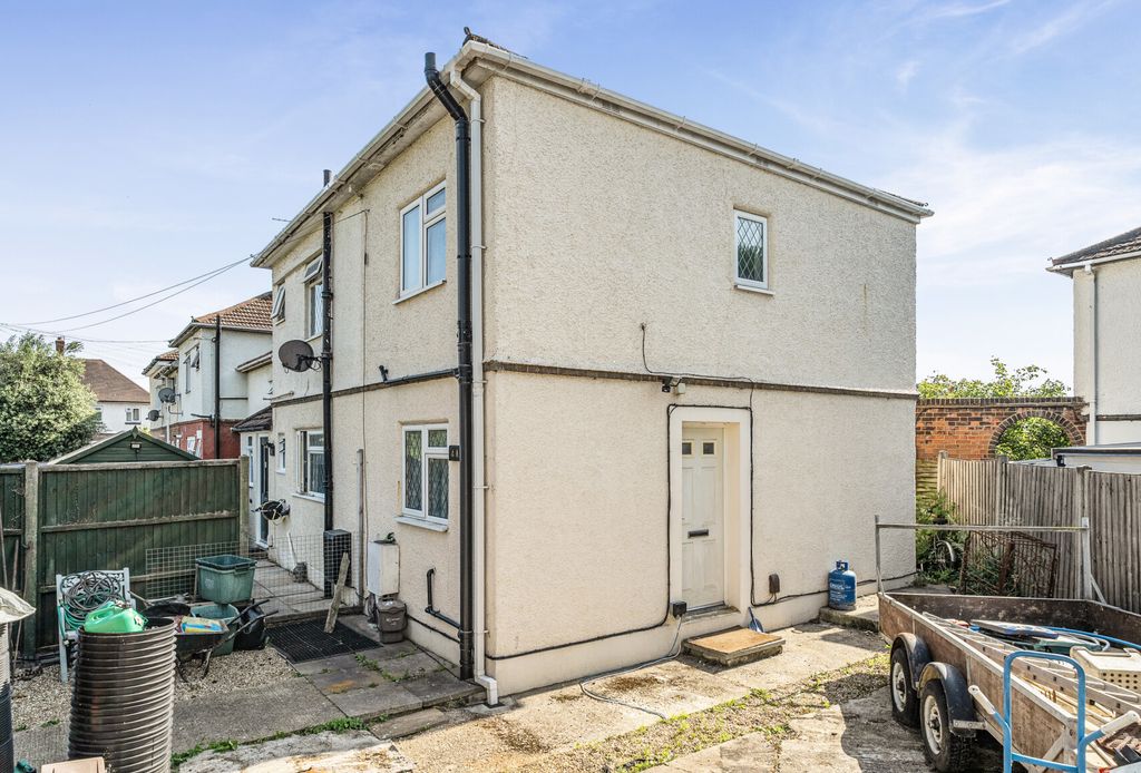 Property photo 1 of 17 1480098-15-6A396B...