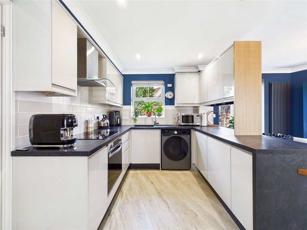 Property photo 2 of 17 Picture No. 05