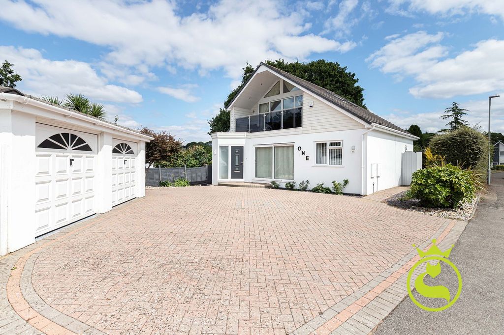 Property photo 1 of 25