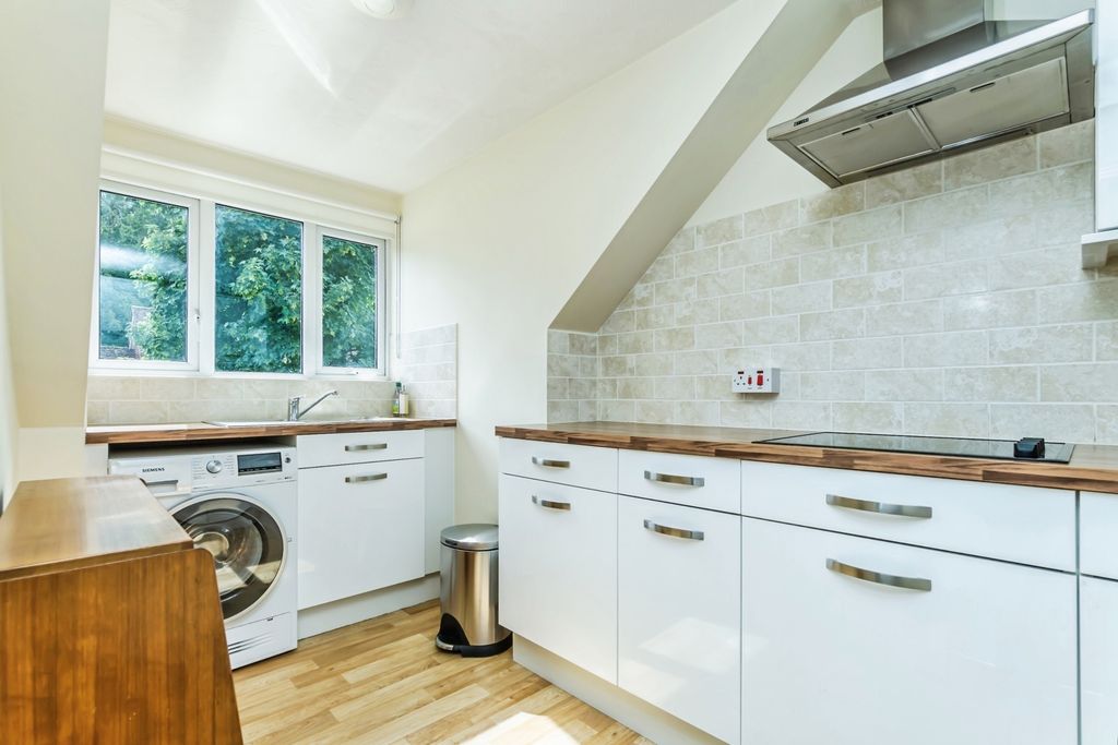 Property photo 2 of 16 Pbox-Img.Jpg