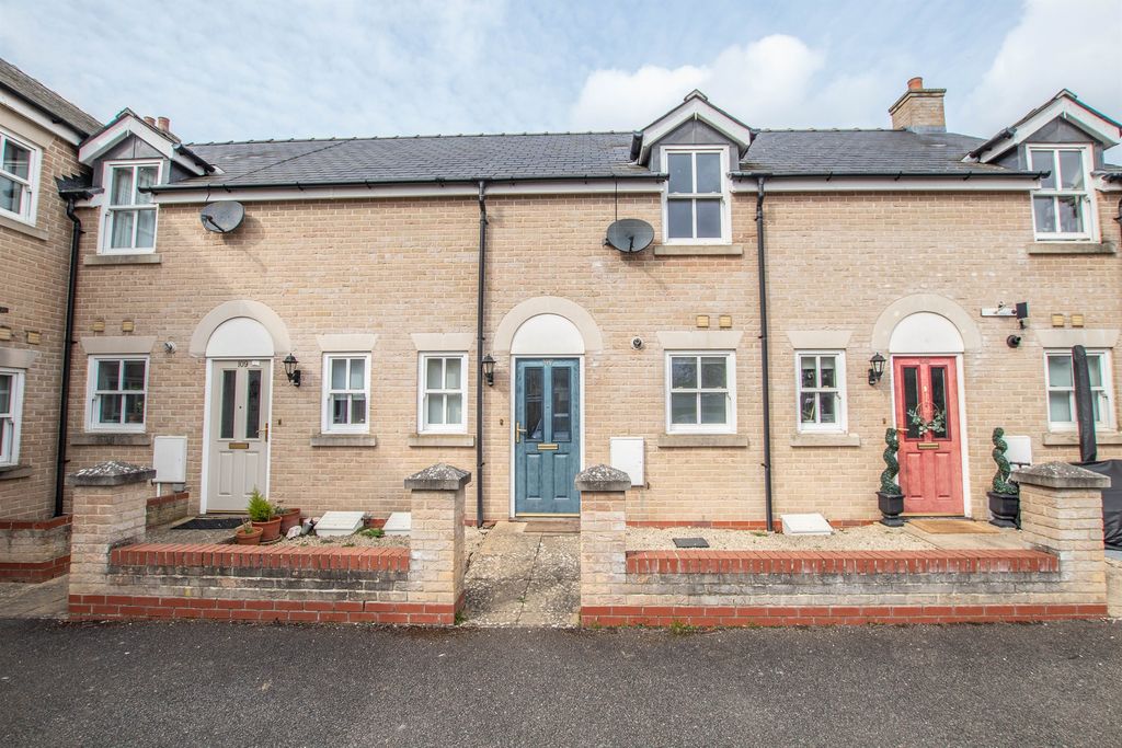 Property photo 1 of 13