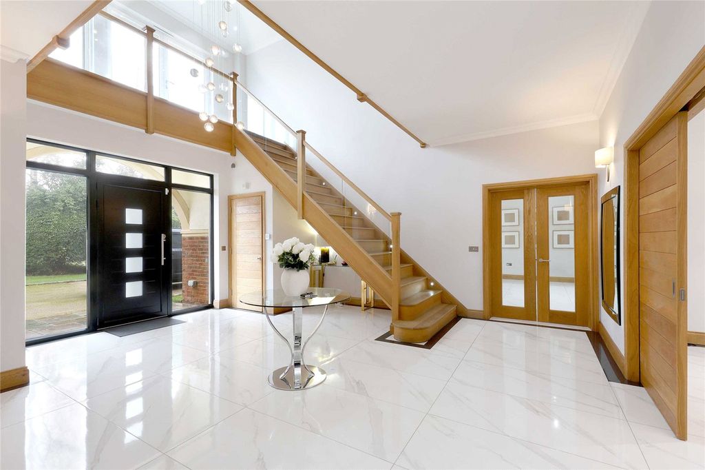 Property photo 2 of 16 Reception Hall