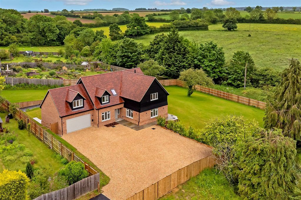 Property photo 2 of 40