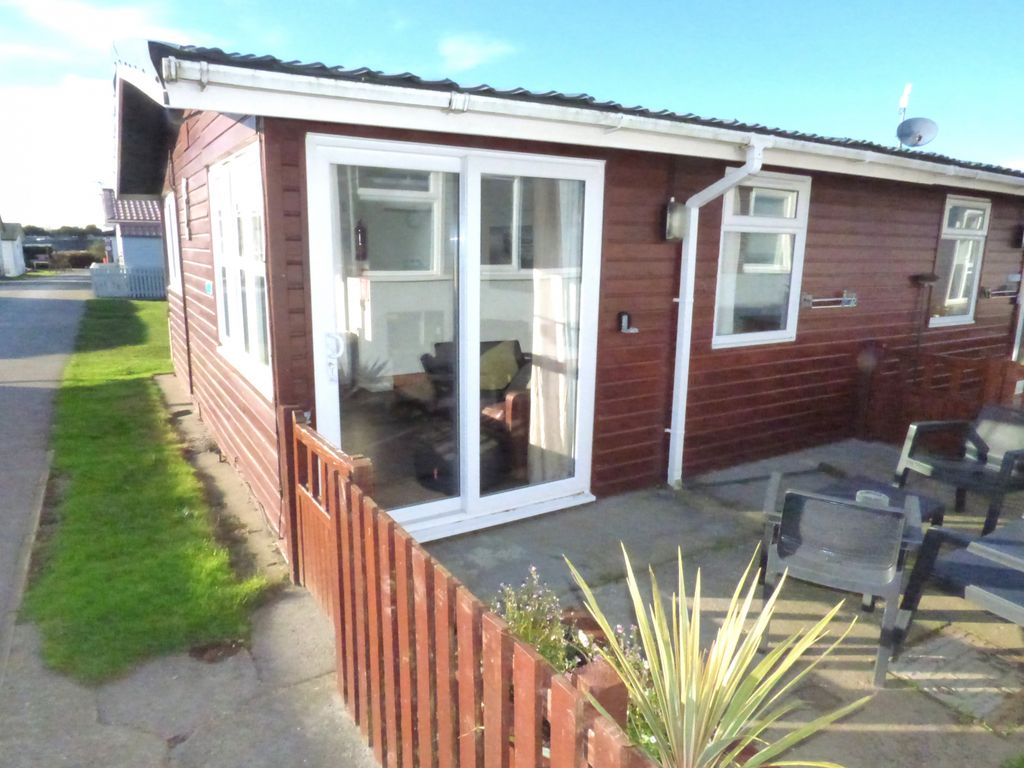 Property photo 1 of 12 2 Bedroom Semi-Detached Holiday Chalet.  All Contents Included.
