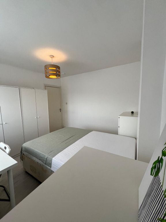 Property photo 2 of 13 Bedroom