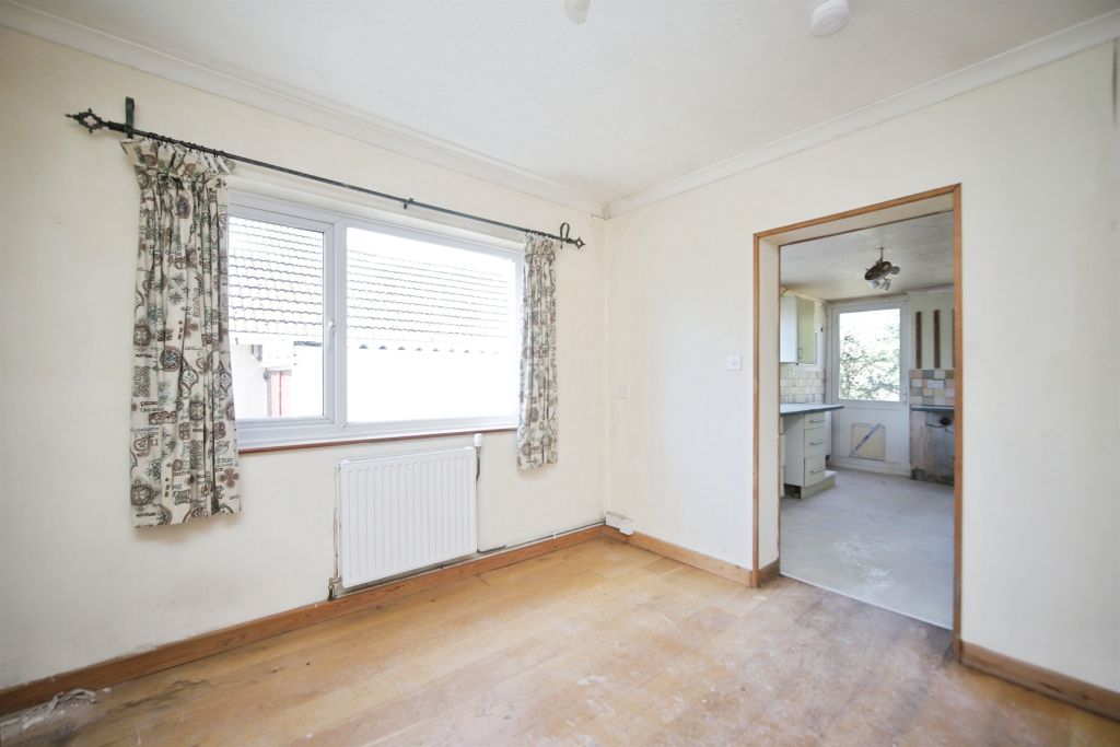 Property photo 3 of 14